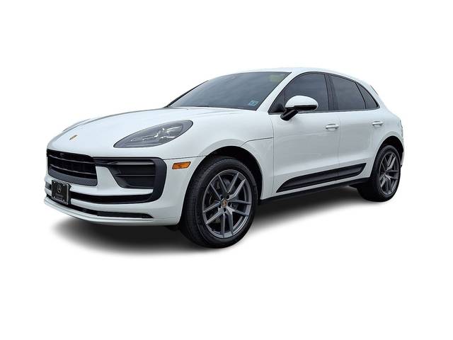 2022 Porsche Macan AWD photo