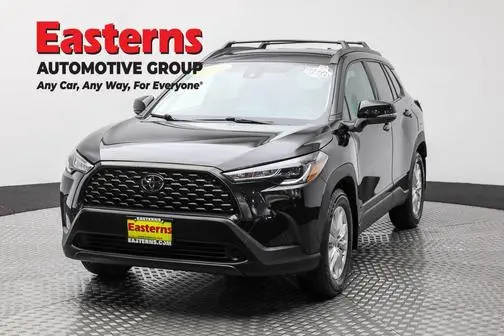 2022 Toyota Corolla Cross LE AWD photo