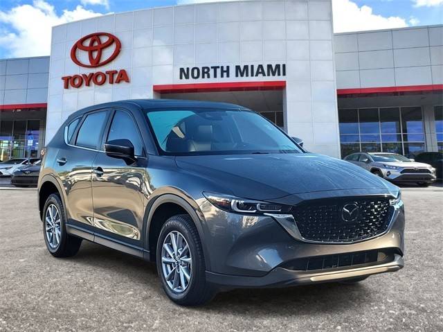 2022 Mazda CX-5 2.5 S Preferred Package AWD photo