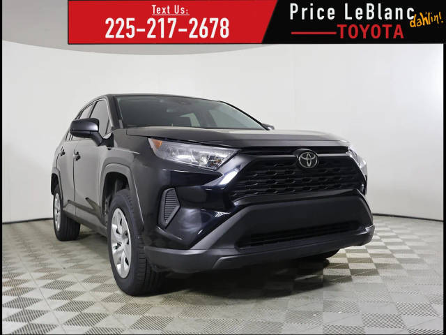 2022 Toyota RAV4 LE FWD photo