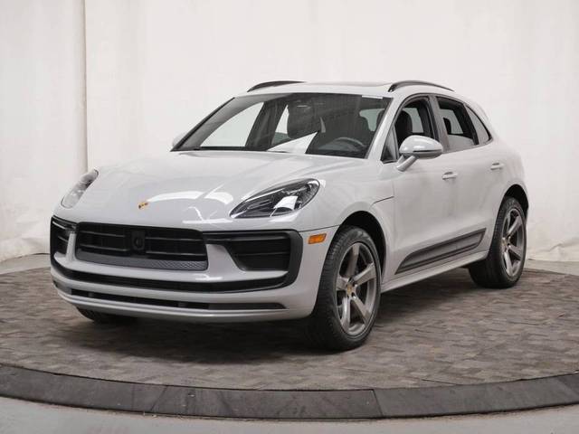 2023 Porsche Macan T AWD photo