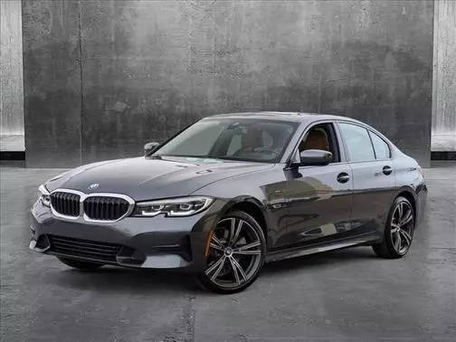 2022 BMW 3 Series 330e RWD photo