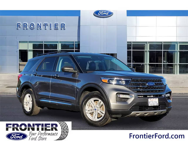 2022 Ford Explorer XLT 4WD photo