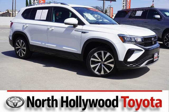 2022 Volkswagen Taos SE FWD photo