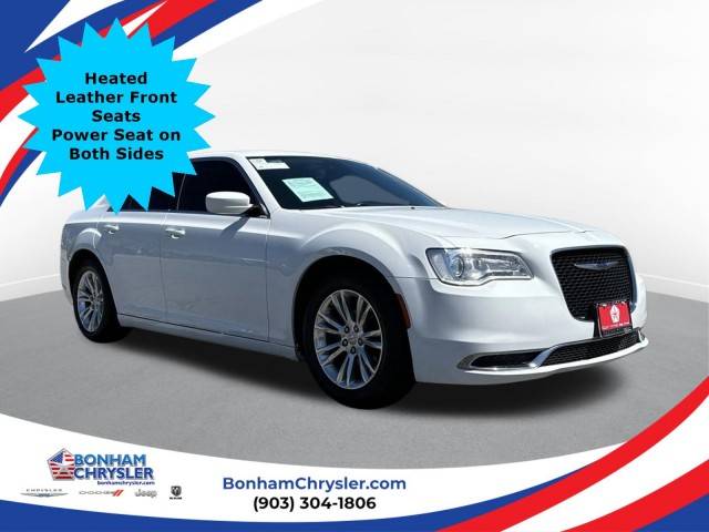 2020 Chrysler 300 Touring L RWD photo