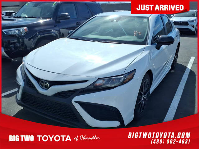 2021 Toyota Camry SE FWD photo