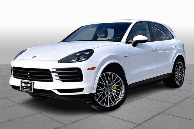 2022 Porsche Cayenne E-Hybrid AWD photo