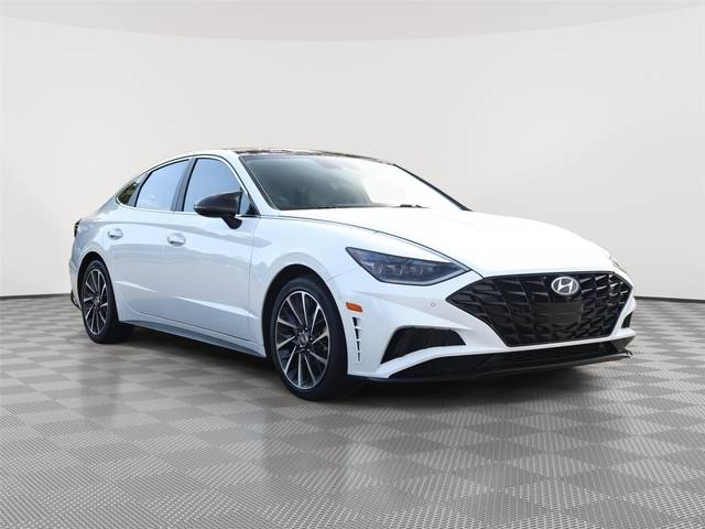 2022 Hyundai Sonata Limited FWD photo