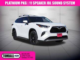 2022 Toyota Highlander Platinum FWD photo