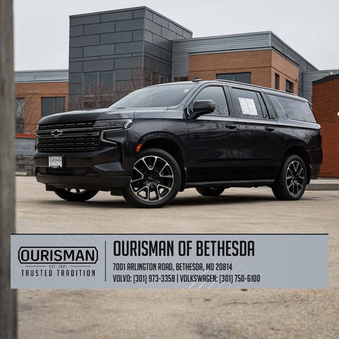 2022 Chevrolet Suburban RST 4WD photo