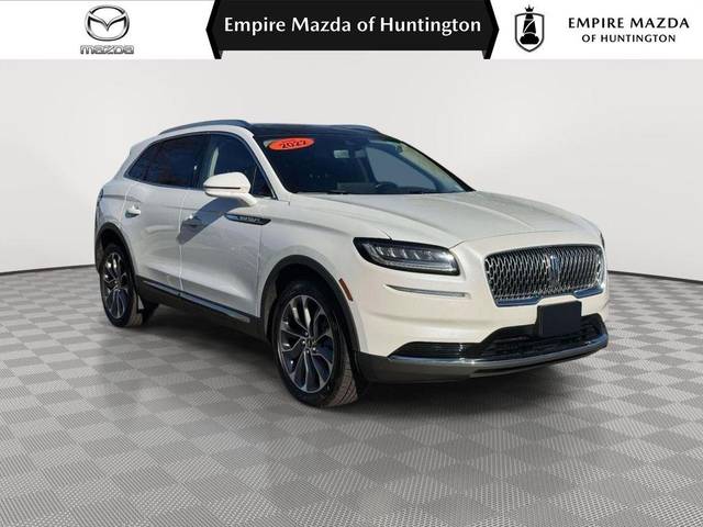 2022 Lincoln Nautilus Reserve AWD photo