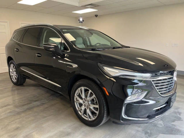 2023 Buick Enclave Essence AWD photo