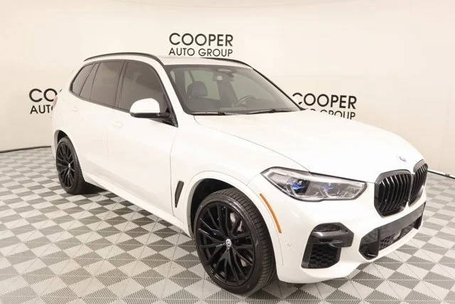 2022 BMW X5 M50i AWD photo