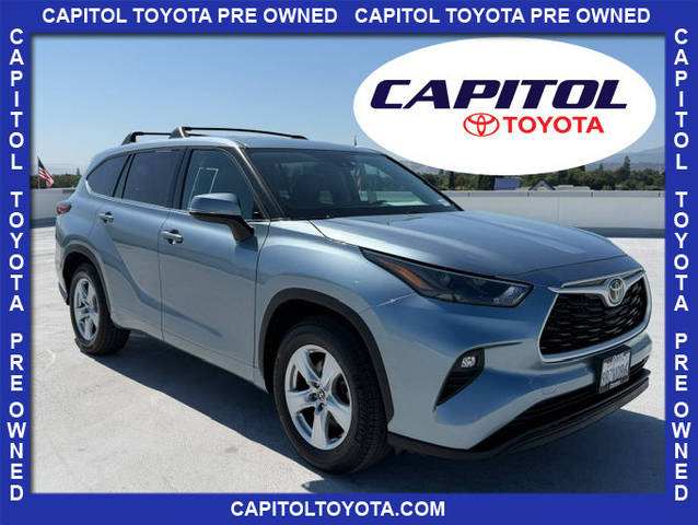 2022 Toyota Highlander LE FWD photo