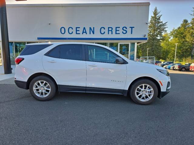 2022 Chevrolet Equinox LS AWD photo