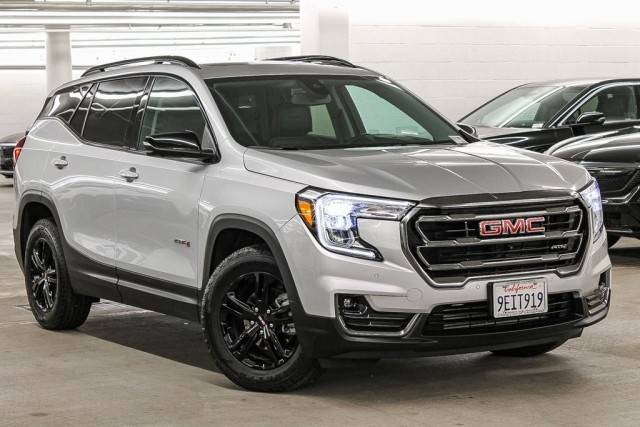 2022 GMC Terrain AT4 AWD photo