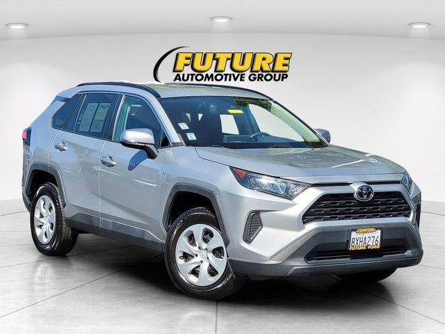 2021 Toyota RAV4 LE FWD photo
