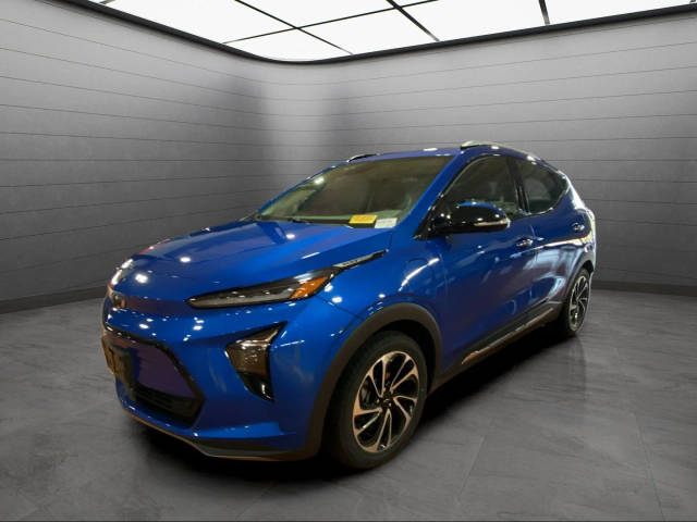 2022 Chevrolet Bolt EUV Premier FWD photo