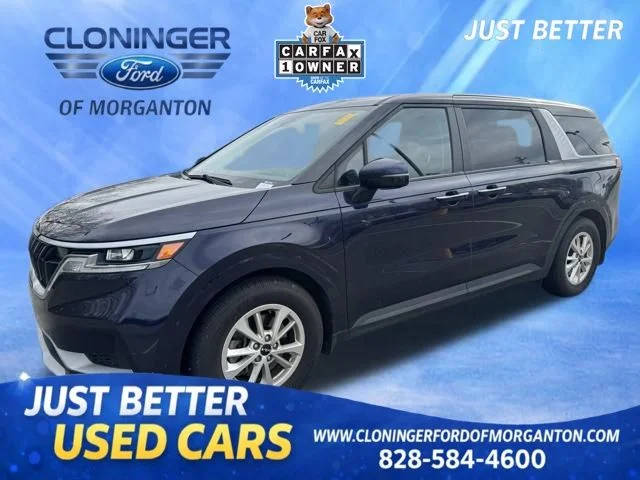 2023 Kia Carnival LX FWD photo