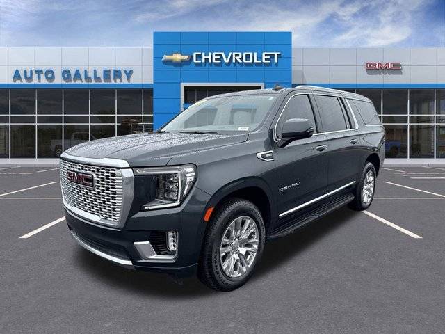 2022 GMC Yukon XL Denali RWD photo