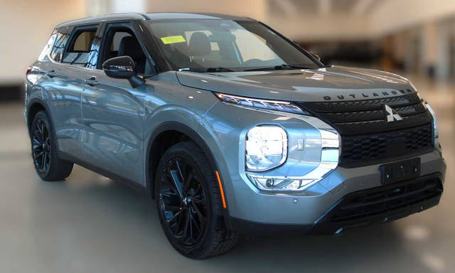 2022 Mitsubishi Outlander Black Edition 4WD photo