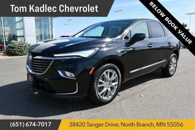 2023 Buick Enclave Essence AWD photo