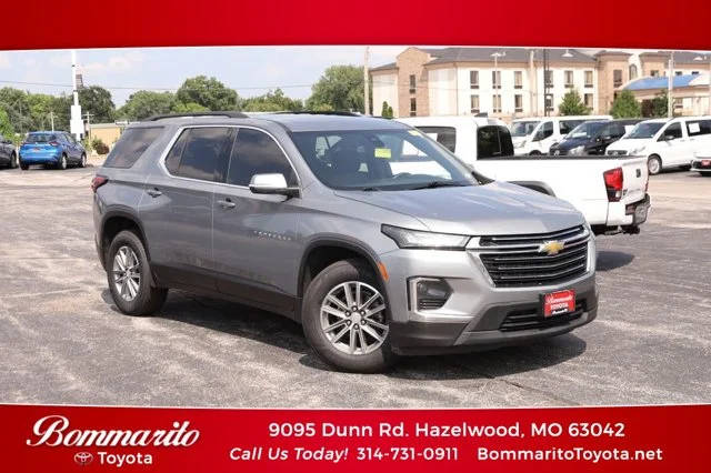 2023 Chevrolet Traverse LT Cloth FWD photo