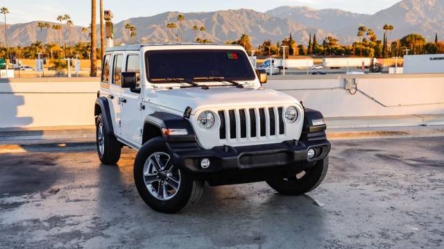 2022 Jeep Wrangler Unlimited Unlimited Sport 4WD photo