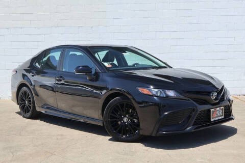2022 Toyota Camry SE Nightshade FWD photo