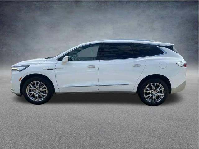 2023 Buick Enclave Essence AWD photo