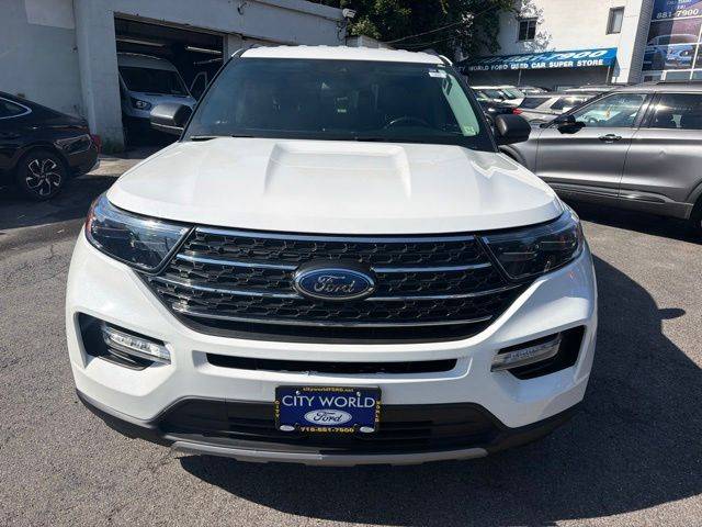 2022 Ford Explorer XLT 4WD photo