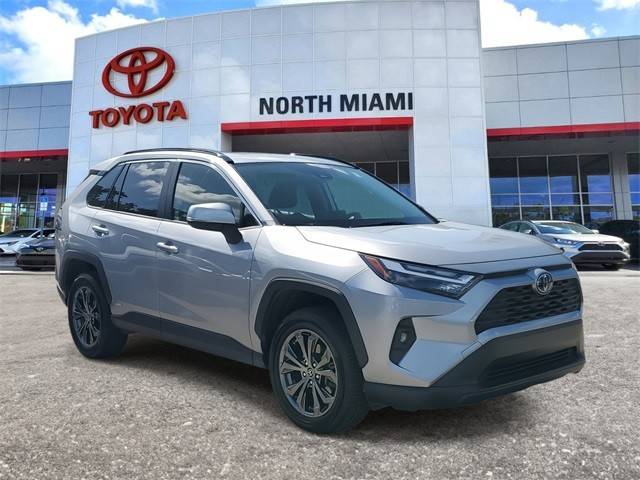 2022 Toyota RAV4 Hybrid XLE Premium AWD photo