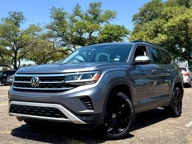 2022 Volkswagen Atlas 3.6L V6 SE w/Technology FWD photo