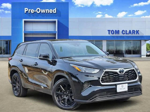 2022 Toyota Highlander L FWD photo