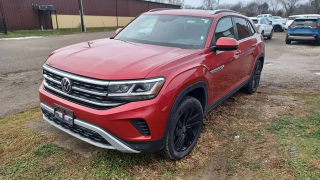 2022 Volkswagen Atlas Cross Sport 2.0T SE w/Technology FWD photo