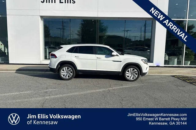2022 Volkswagen Atlas Cross Sport 3.6L V6 SE w/Technology AWD photo