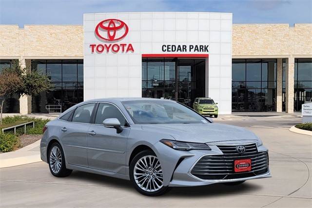 2022 Toyota Avalon Limited FWD photo