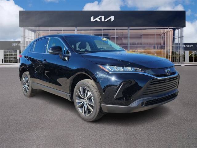 2022 Toyota Venza LE AWD photo