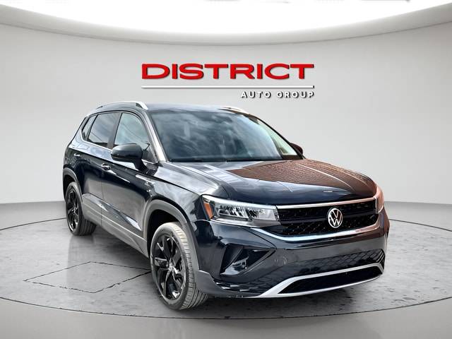 2022 Volkswagen Taos SE FWD photo