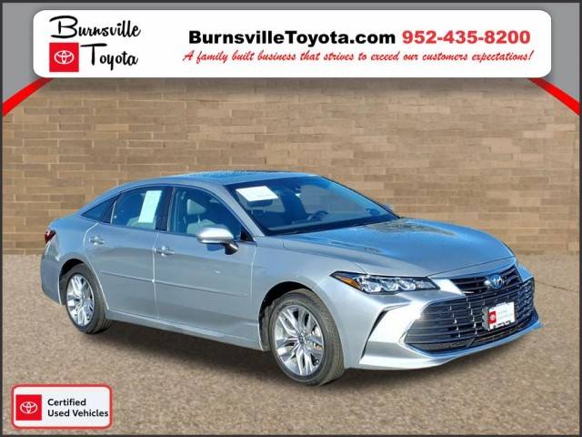 2022 Toyota Avalon Hybrid XLE FWD photo