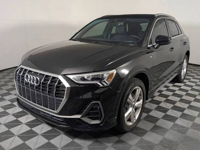 2022 Audi Q3 S line Premium Plus AWD photo