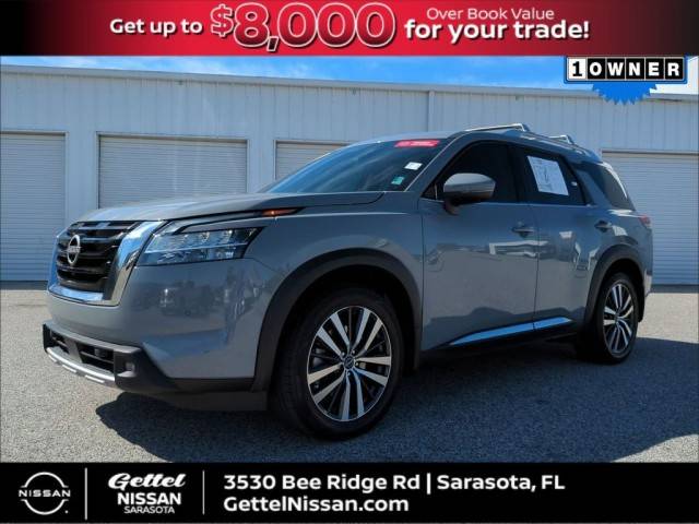 2022 Nissan Pathfinder Platinum 4WD photo