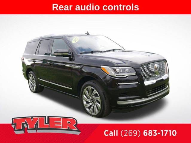 2022 Lincoln Navigator Reserve 4WD photo