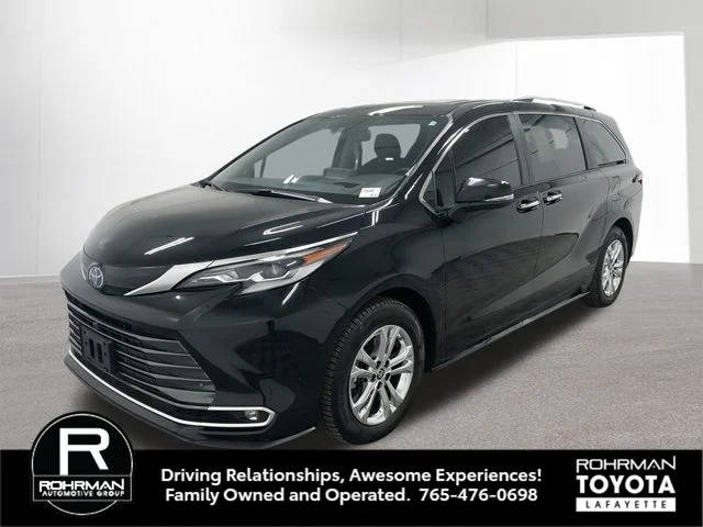 2022 Toyota Sienna Platinum AWD photo