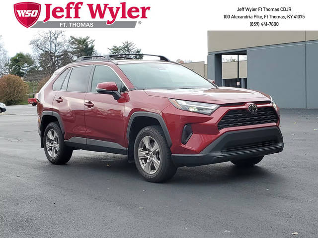 2022 Toyota RAV4 XLE AWD photo