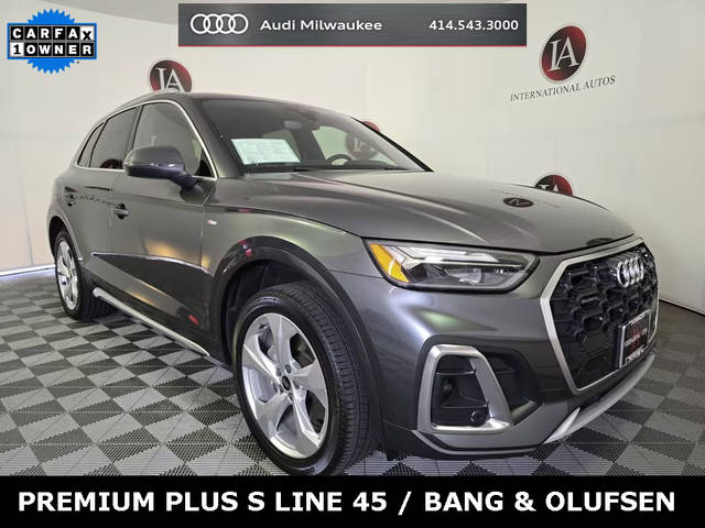 2022 Audi Q5 S line Premium Plus AWD photo
