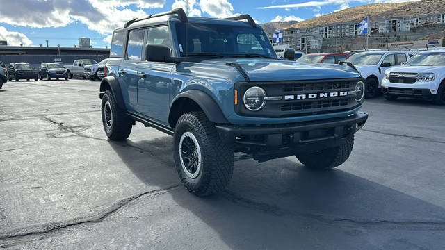 2022 Ford Bronco 4 Door Black Diamond 4WD photo