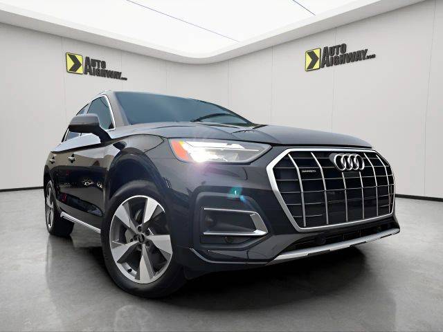 2022 Audi Q5 Premium Plus AWD photo