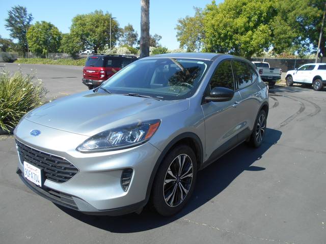 2022 Ford Escape SE FWD photo