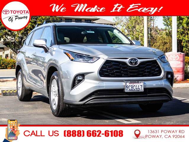 2022 Toyota Highlander LE FWD photo